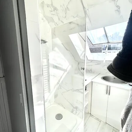 Steps To Arc De Triomphe, 17